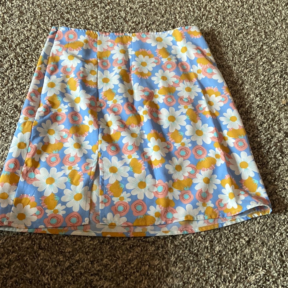 Floral print skirt